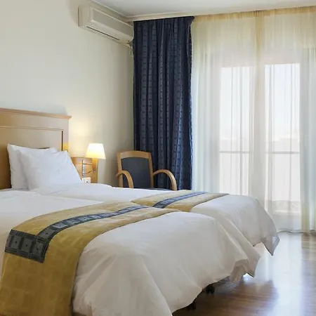 Ξενοδοχείο Plaka 3*