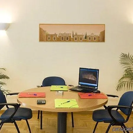 Plaka Hotel 3*